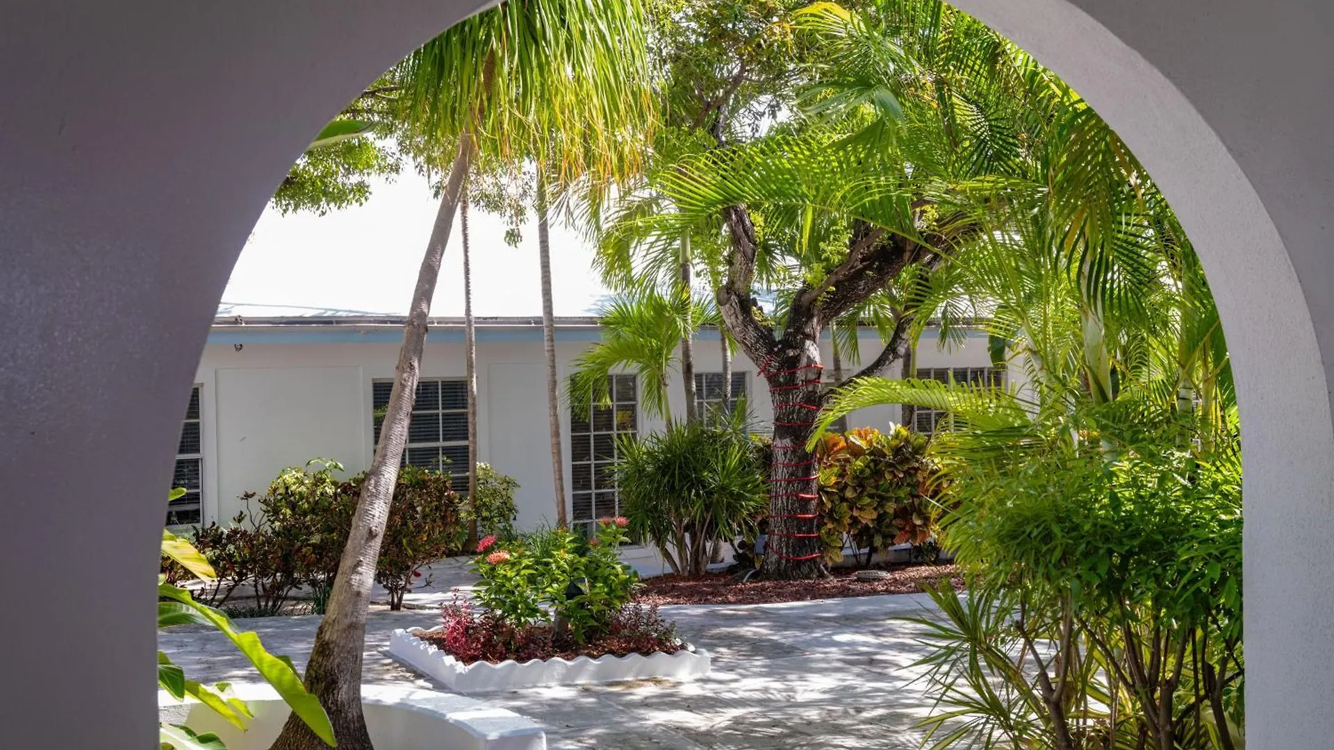 Garden View Villas At Paradise Island Beach Club Creek Village 0*,  Bahamas