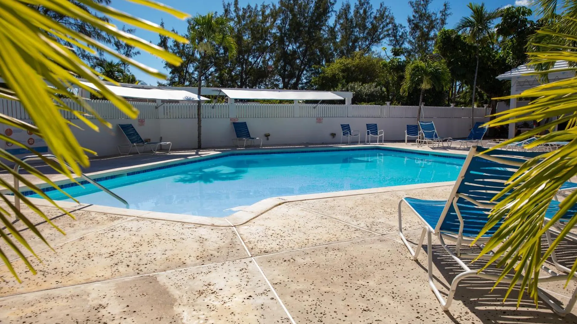 Garden View Villas At Paradise Island Beach Club Creek Village Bahamas