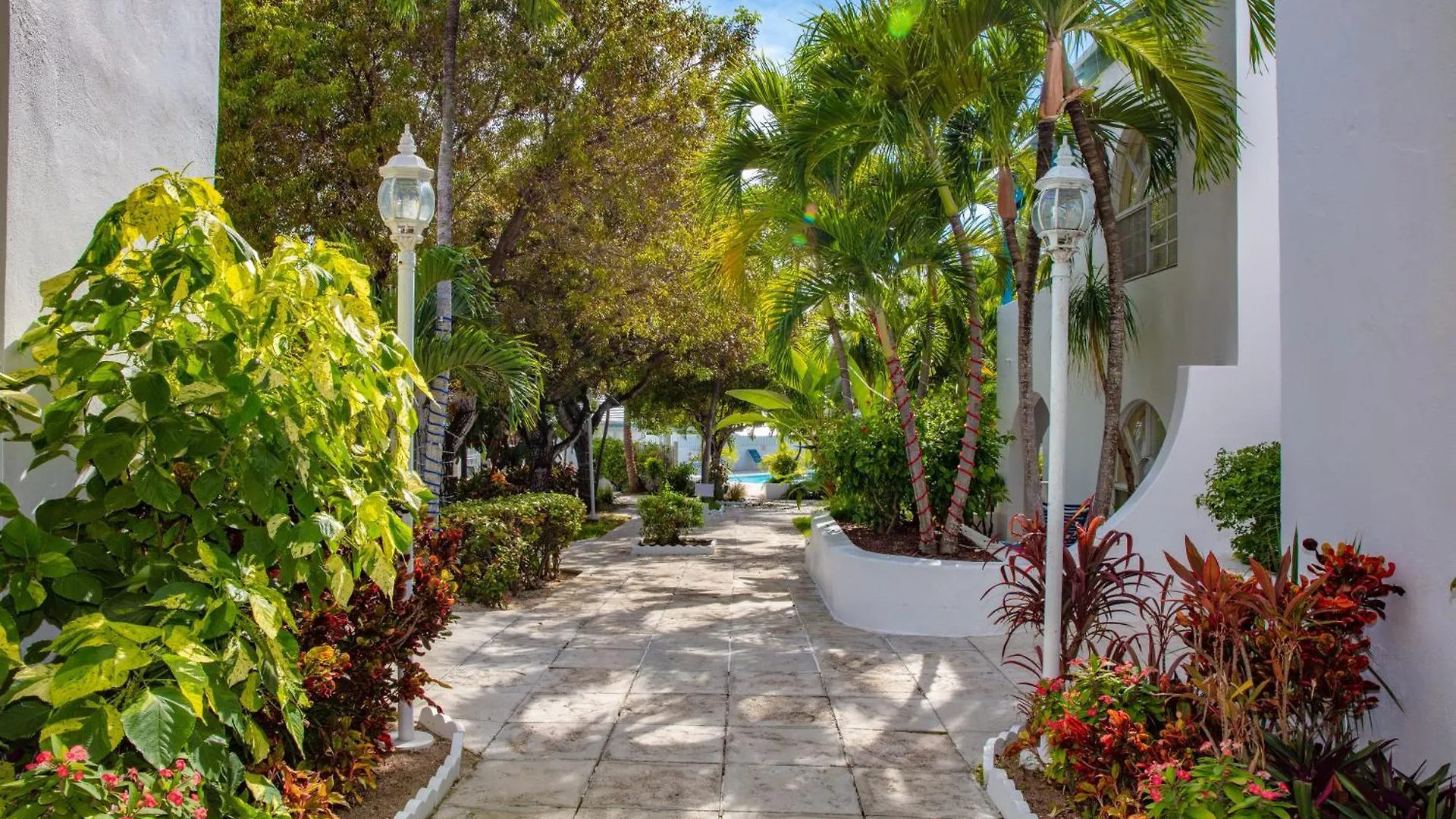 Garden View Villas At Paradise Island Beach Club Creek Village 0*,  Bahamas